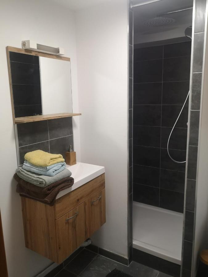 Appartement Sur Jardin Au Calme A Pernes 1 Chambre 외부 사진